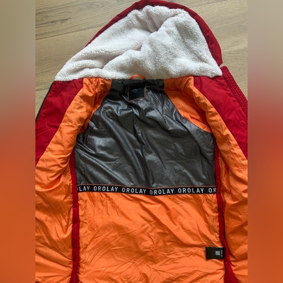 Orolay Red Puffer Jacket with High Collar and Quilted Design - Picture 3 of 4